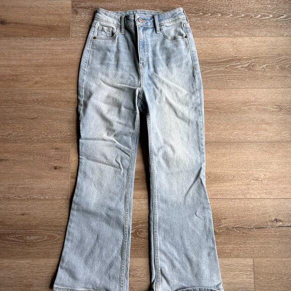 Women's Old Navy Super High Waisted Crop Flare Jeans size 00 NEW - Picture 2 of 5